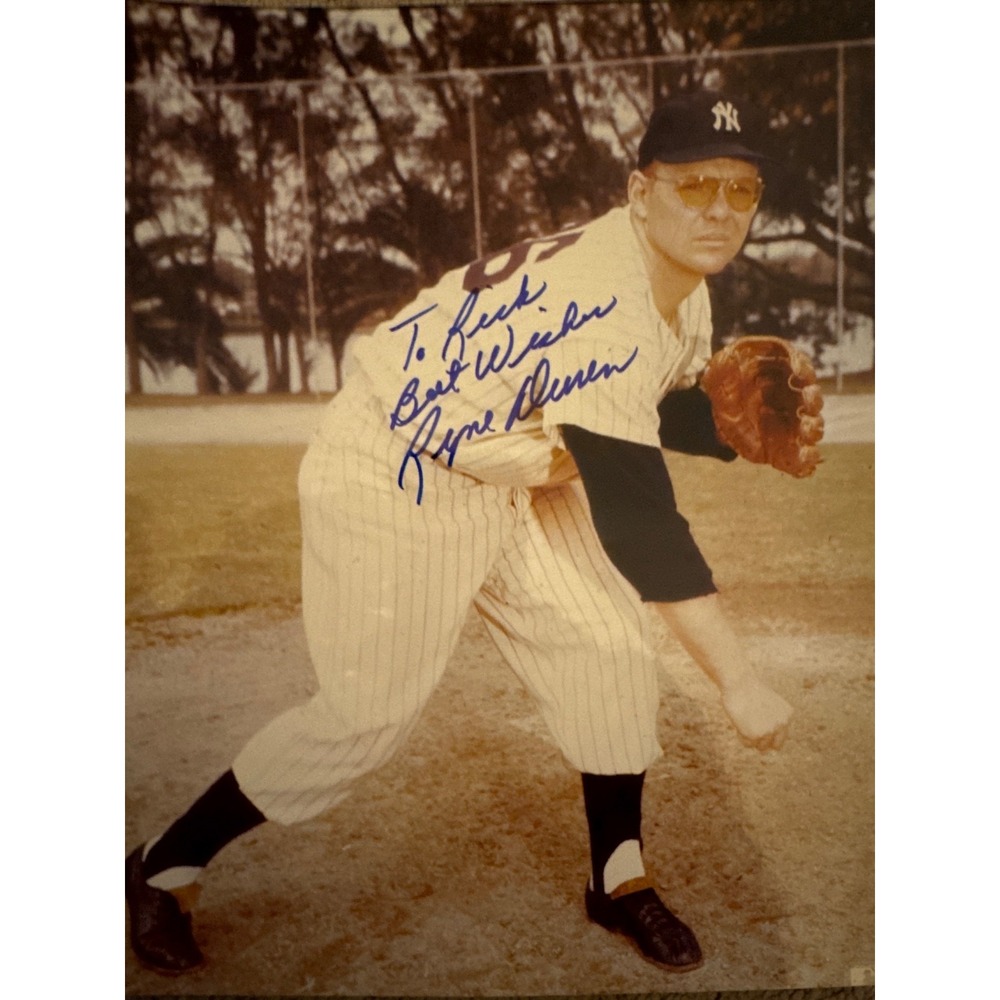 Yankees RYNE DUREN ~ Signed Promotional Photo ~ NY Yankees ~ No COA - Picture 1 of 5